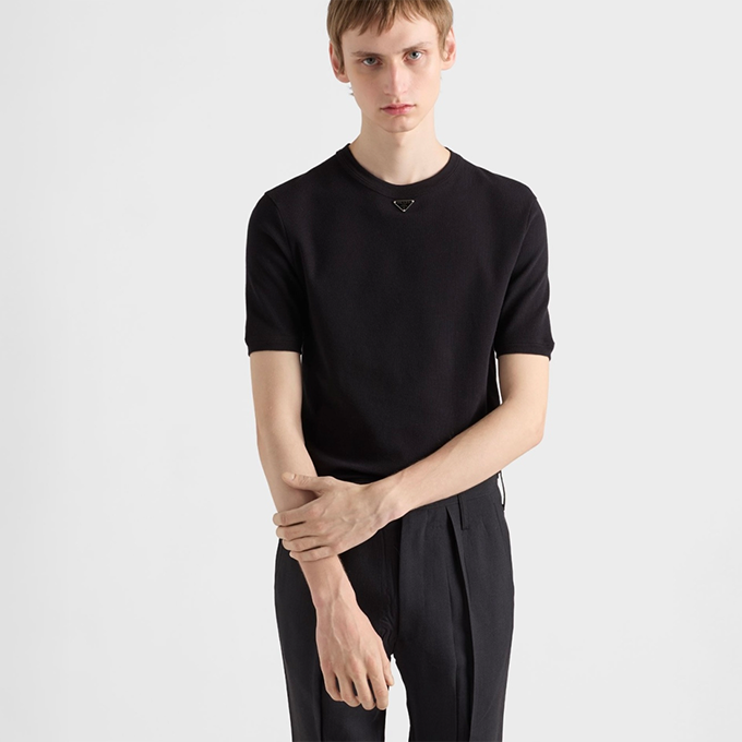 prada mini triangle logo waffle knit short sleeve t-shirt